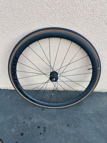 Brugt Bontrager Aeolus Elite 35 2025 bike — billede 3 af 3