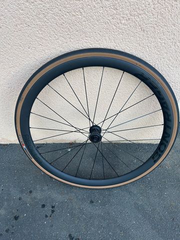 Brugt Bontrager Aeolus Elite 35 2025 bike — billede 2 af 3