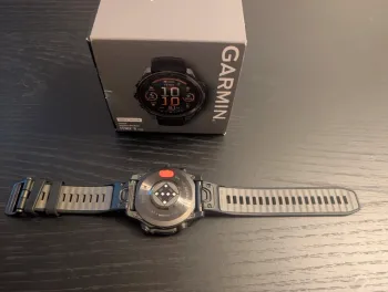 Used Garmin Fenix 8 47mm bike — image 4 of 5