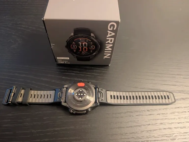 Used Garmin Fenix 8 47mm bike — image 4 of 5