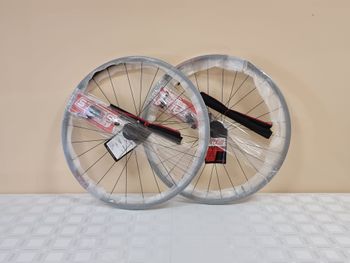 Used Stans Notubes Podium Carbon SRD 29" 15x100 and 12x142 SRAM XD Wheelset bike — image 6 of 8