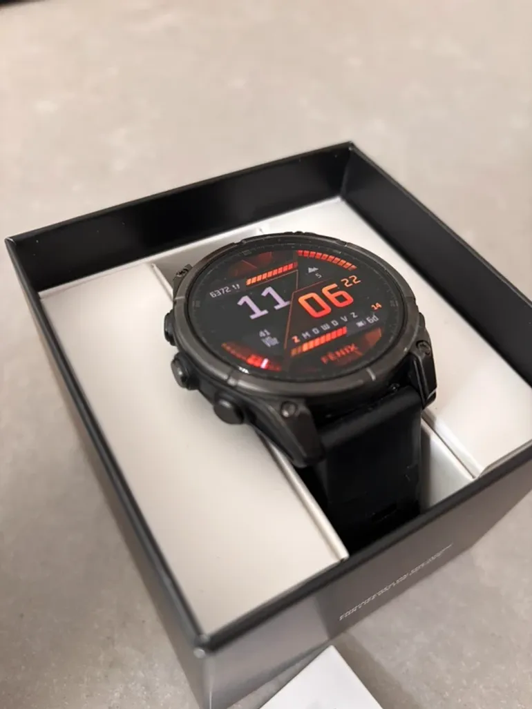 Used Garmin Fenix 8 AMOLED bike — image 1 of 3