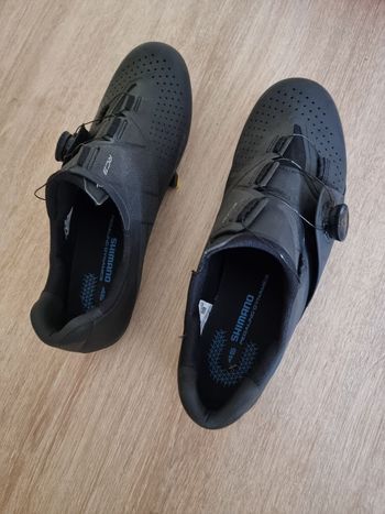 Used Shimano Chaussures bike — image 2 of 4