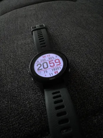 Used Garmin Forerunner 255 2025 bike — image 2 of 3