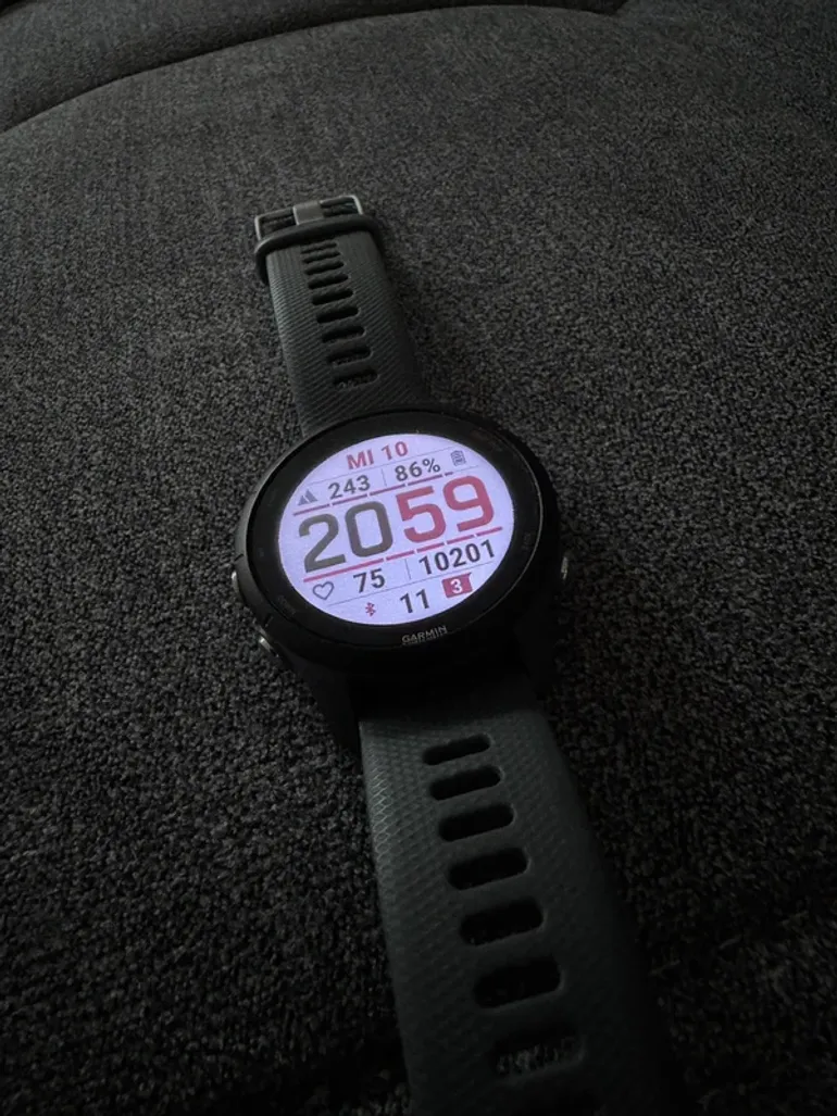 Used Garmin Forerunner 255 2025 bike — image 2 of 3