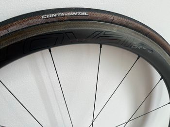 Used Roval Rapide CLX 40 Carbon Clincher Wheelset bike — image 3 of 3