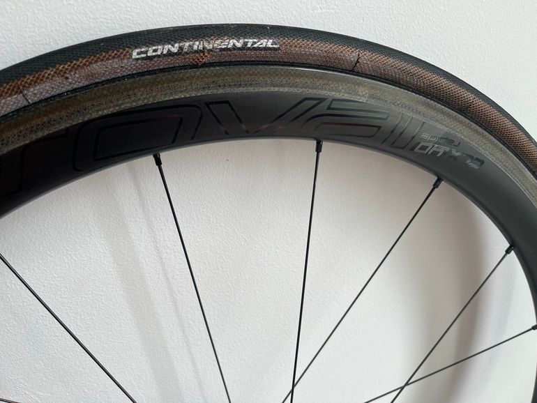 Used Roval Rapide CLX 40 Carbon Clincher Wheelset bike — image 3 of 3