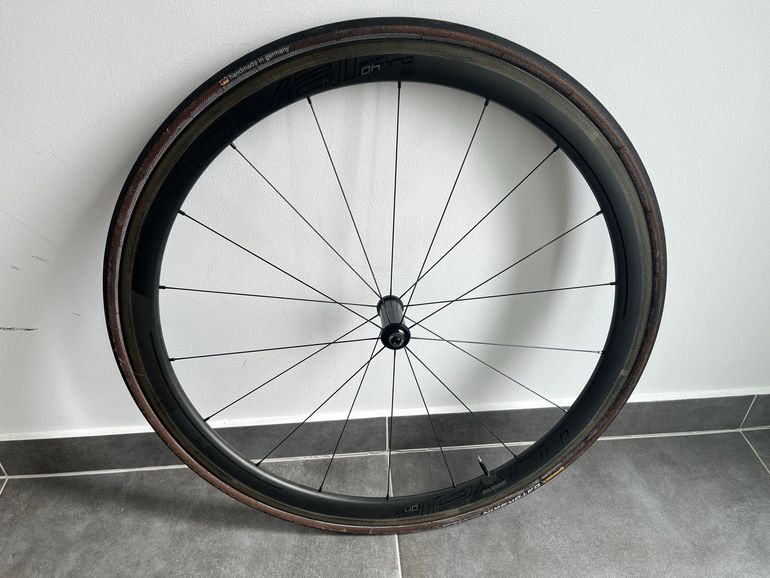 Used Roval Rapide CLX 40 Carbon Clincher Wheelset bike — image 1 of 3