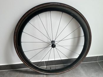 Used Roval Rapide CLX 40 Carbon Clincher Wheelset bike — image 2 of 3