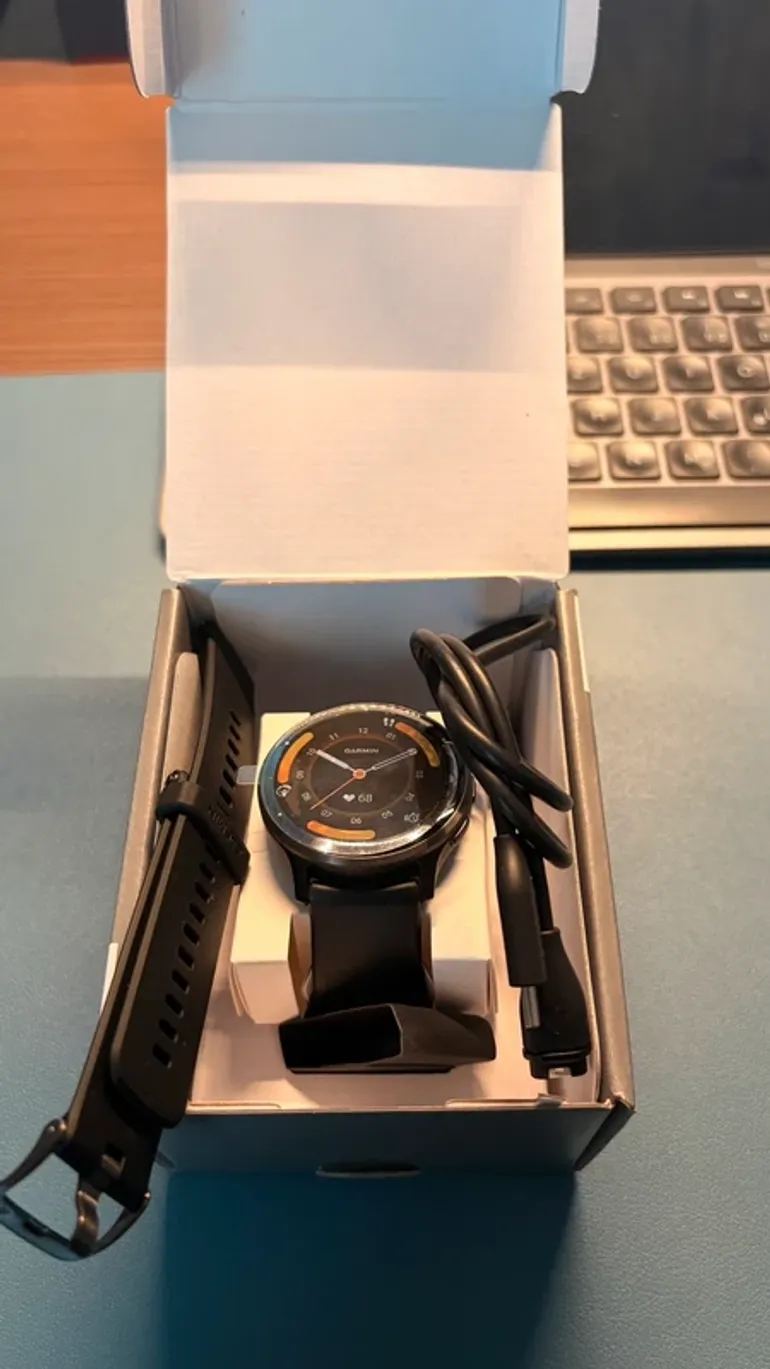 Used Garmin Venu 3 2025 bike — image 6 of 7