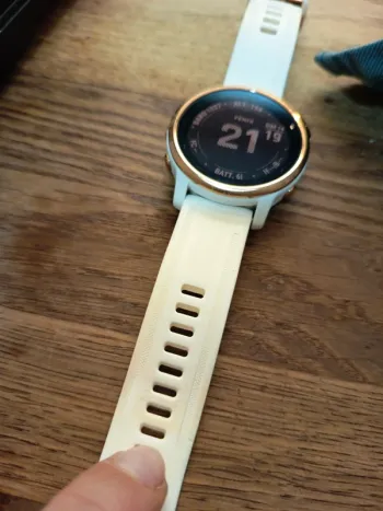 Used Garmin Fenix 6S Pro bike — image 11 of 11