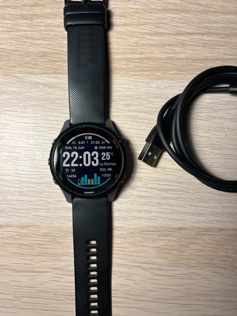 Used Garmin Forerunner 255 bike — image 1 of 4