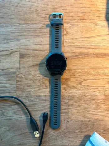 Used Garmin Forerunner 255 bike