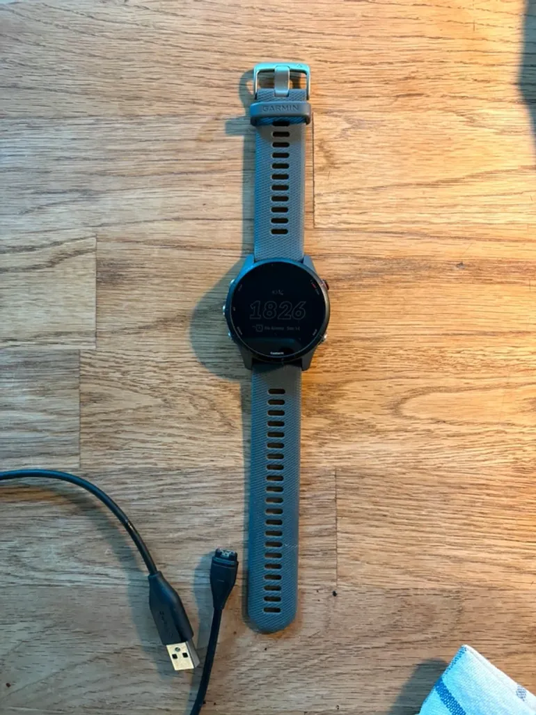 Used Garmin Forerunner 255 bike — image 1 of 4