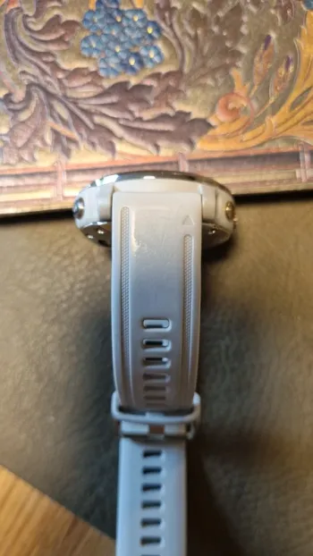 Used Garmin Fenix 6S Pro Solar bike — image 5 of 6