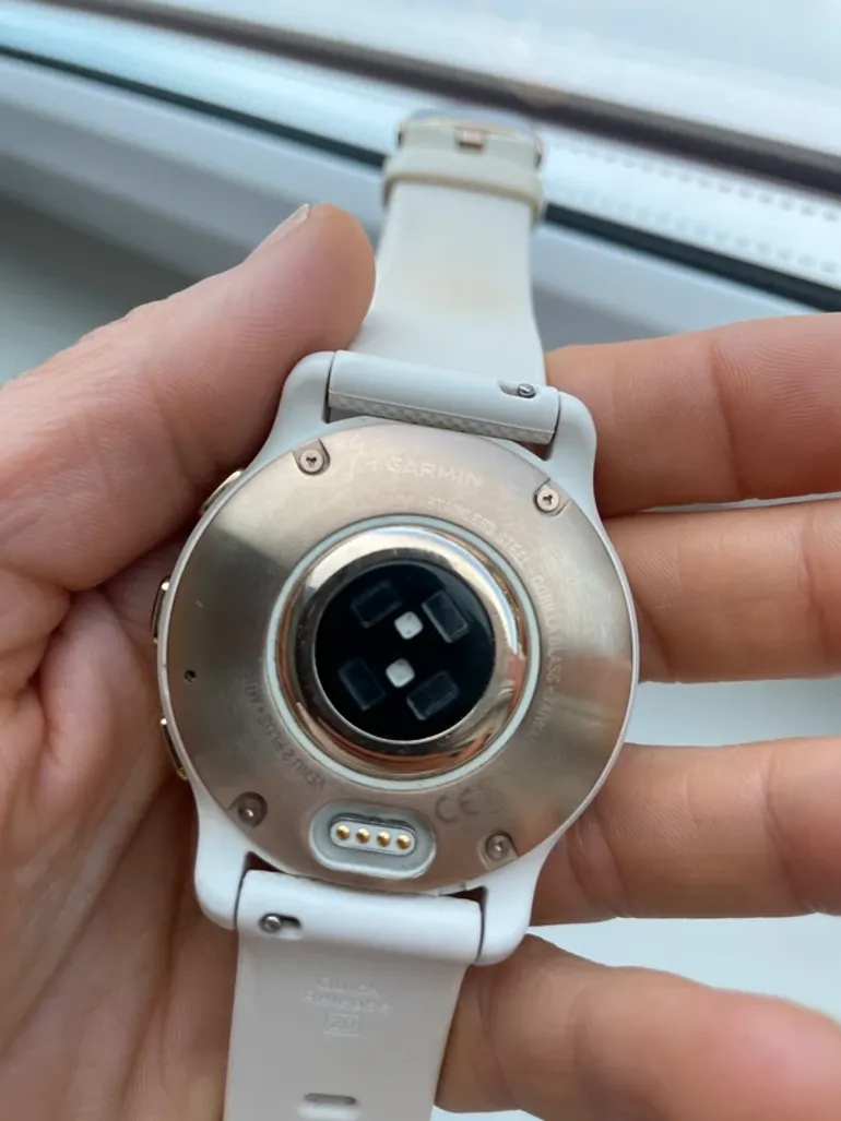 Used Garmin Venu 2 Plus bike — image 3 of 9