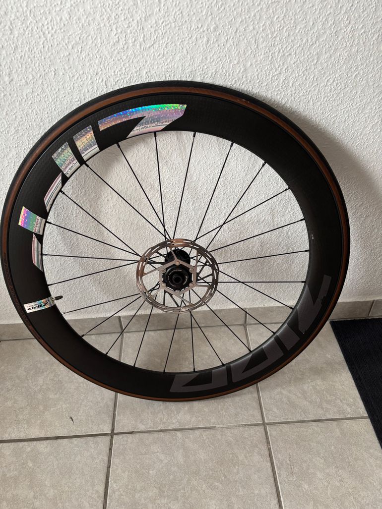Used Zipp 404 Firecrest Force Launch Edition bike — image 2 of 2