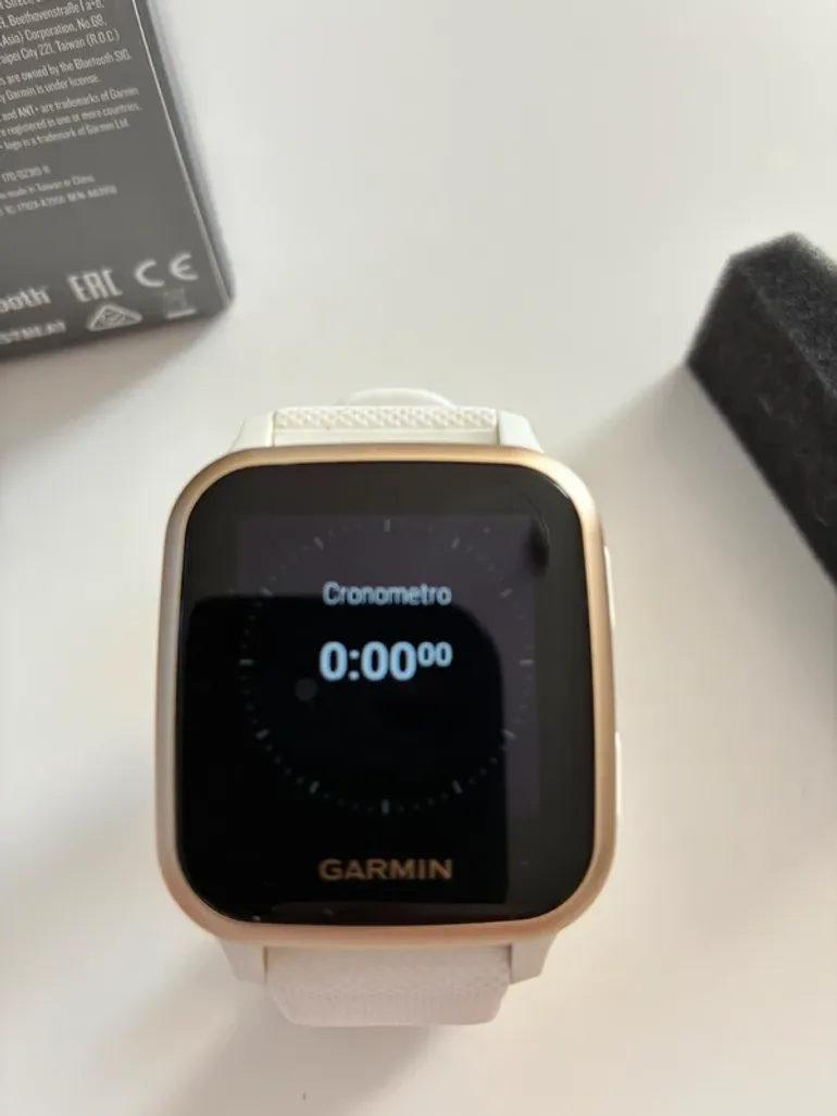 Used Garmin Venu SQ bike — image 5 of 9