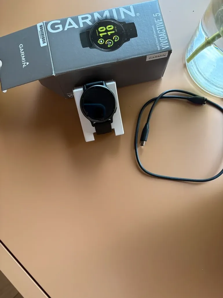 Used Garmin Vivoactive 5 bike — image 1 of 5