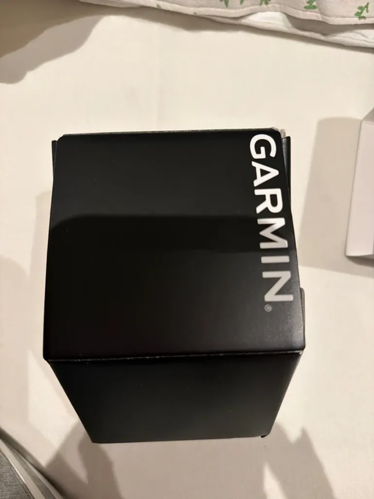 Used Garmin Venu 4 bike — image 1 of 7