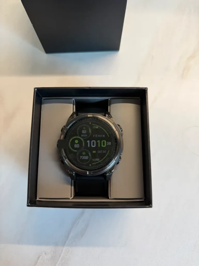 Used Garmin fenix 8 solar bike — image 2 of 5