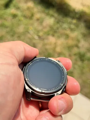 Used Garmin fenix 8 solar bike — image 3 of 5