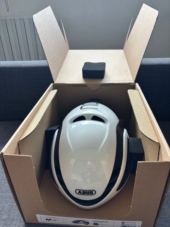 Used ABUS GameChanger Helmet 2026 bike — image 2 of 6