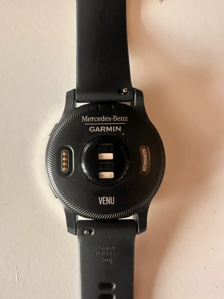 Used Garmin Venu 2 bike — image 2 of 4