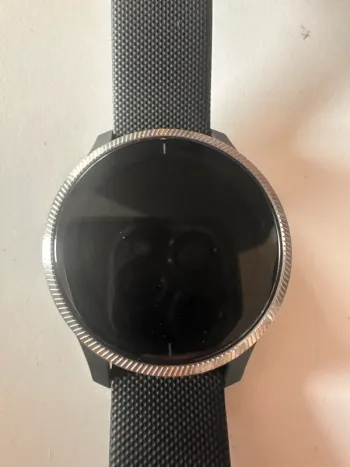 Used Garmin Venu 2 bike — image 3 of 4