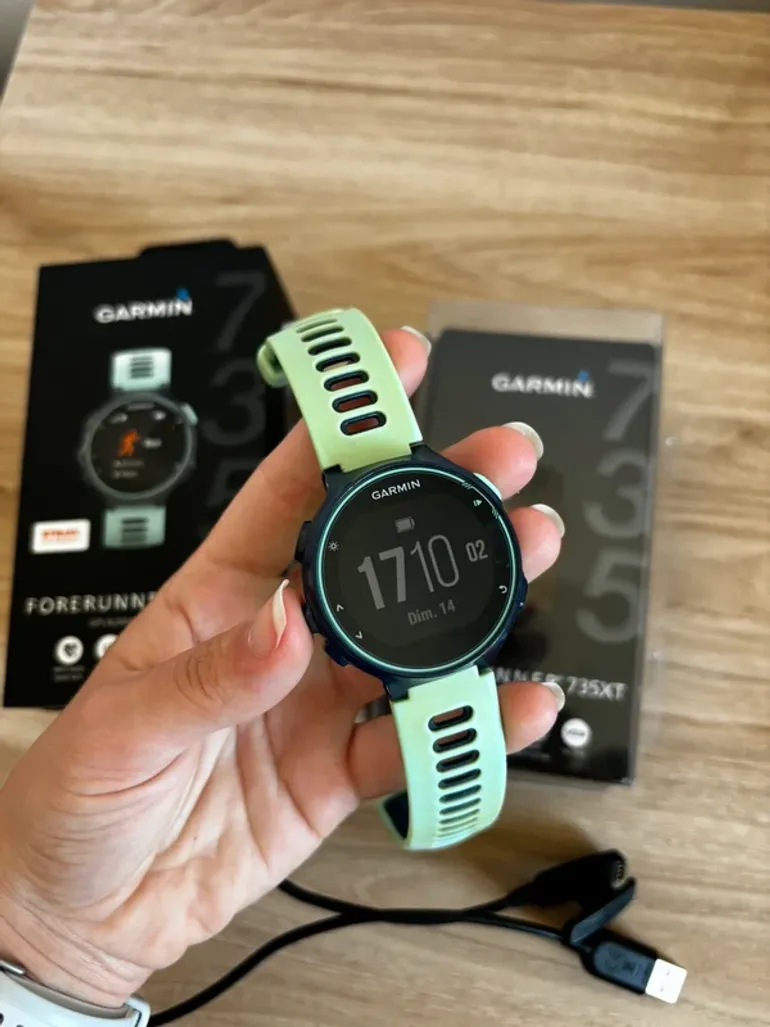 Used Garmin Forerunner 735XT bike — image 3 of 6