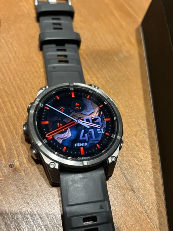Used Garmin Fenix 8 Amoled Saphirre 2025 bike — image 2 of 14