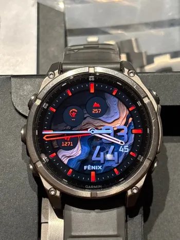 Used Garmin Fenix 8 Amoled Saphirre 2025 bike — image 9 of 14