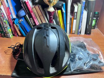 Tweedehands Gist Primo Helmet bike — afbeelding 4 van 4