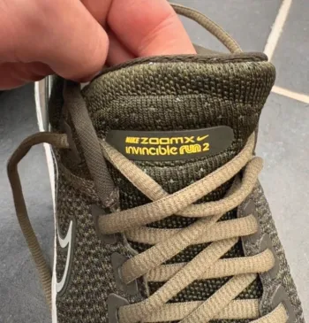 Used Nike ZoomX Invincible Run Flyknit 2 bike — image 5 of 12