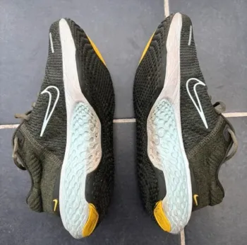 Used Nike ZoomX Invincible Run Flyknit 2 bike — image 9 of 12