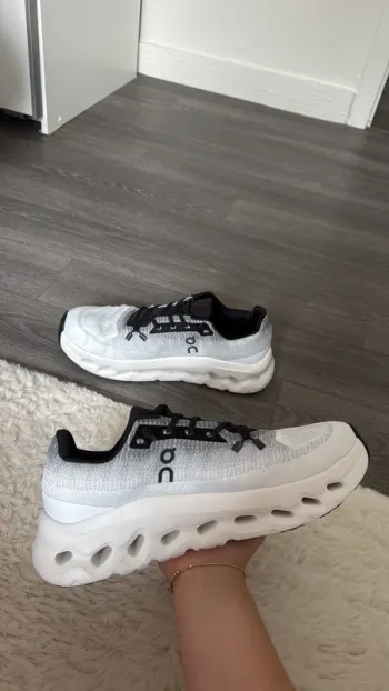 Used On Running Cloud bike — image 2 of 5