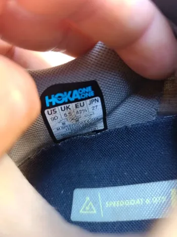 Used Hoka Speedgoat 6 GTX bike — image 7 of 9