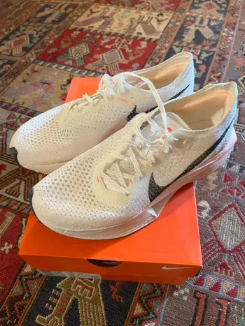 Used Nike ZoomX Vaporfly Next% 3 bike