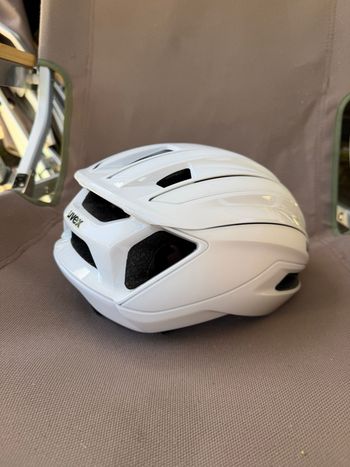 Used Uvex Surge Aero MIPS Helmet - white - M 2025 bike — image 2 of 4