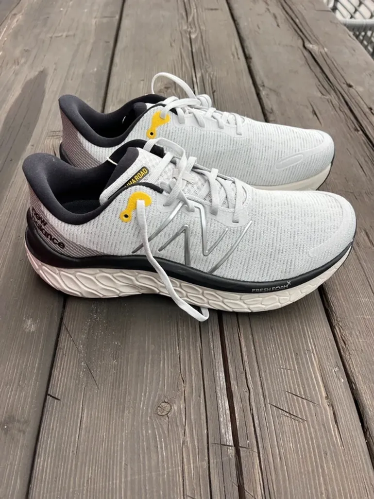 Used New Balance Fresh Foam Kaiha Road bike — image 2 of 7