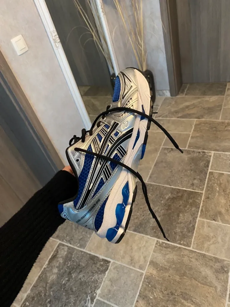 Used Asics Gel-Kayano 14 bike — image 4 of 4