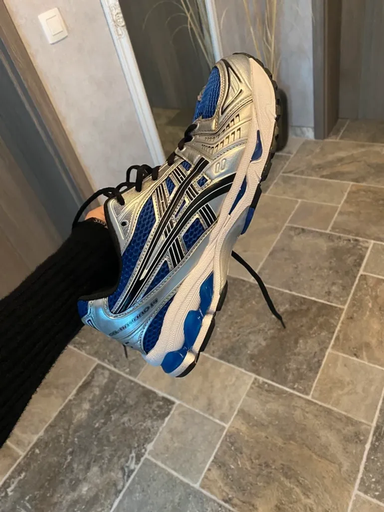 Used Asics Gel-Kayano 14 bike — image 1 of 4