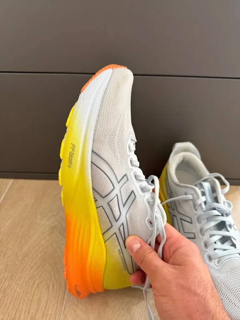 Used Asics Gel-Kayano 32 bike — image 11 of 15