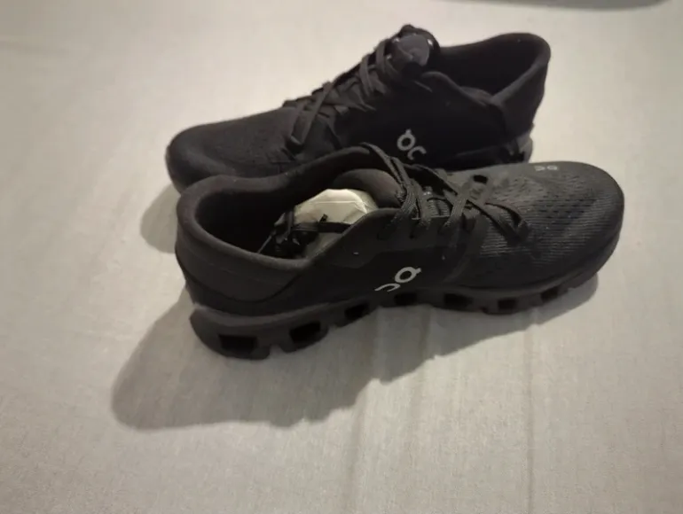 Used On Running Cloud bike — image 3 of 4
