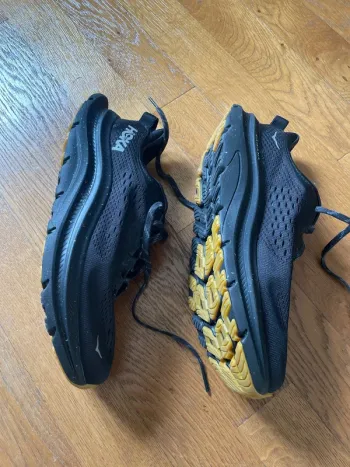 Used Hoka Kawana bike — image 2 of 7