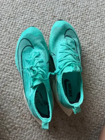 Used Nike Air Zoom Alphafly Next% bike — image 4 of 13