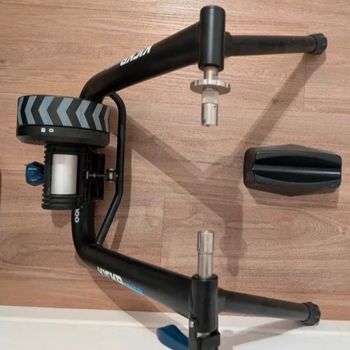 Used kickr snap Rullo per bicicletta 2024 bike — image 2 of 3