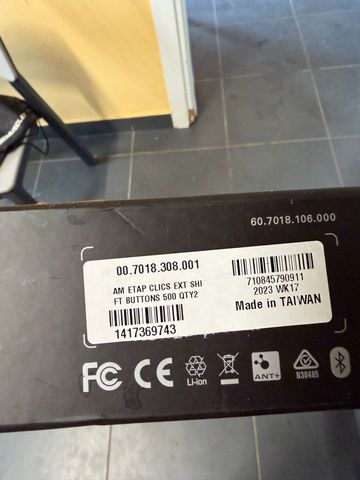 Sram eTap Clics Extension Shift Buttons 2022 bike usato — immagine 4 di 4