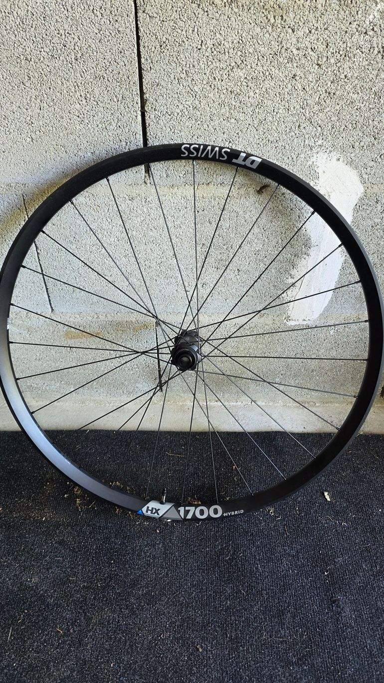 Used Dt Swiss 29" HX 1700 Hybrid Front Wheel 2026 bike — image 1 of 2
