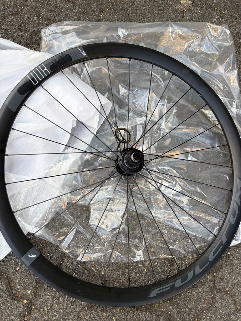 Used Fulcrum racing d800 bike — image 1 of 3